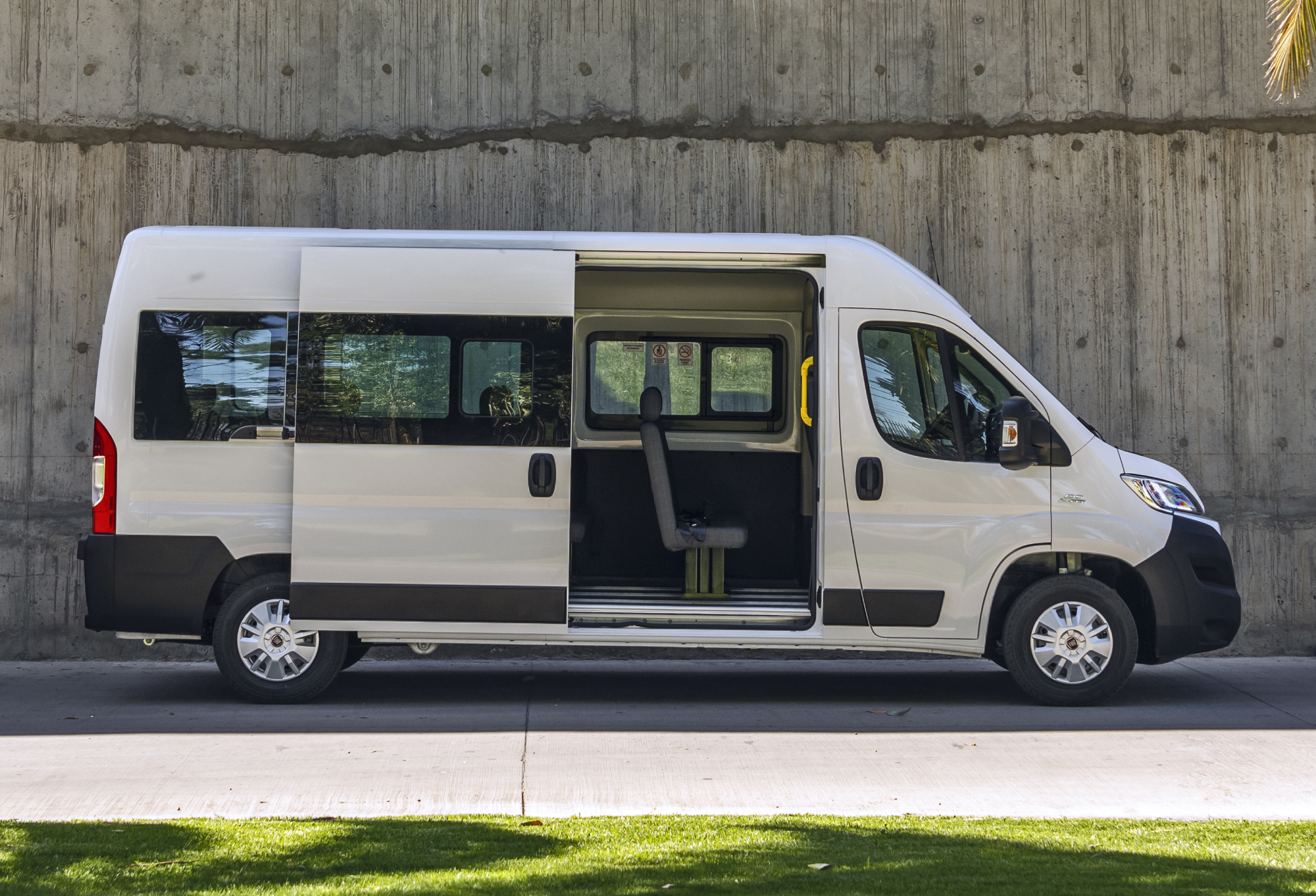 FIAT Ducato transporte de personas - Descubre todas las versiones